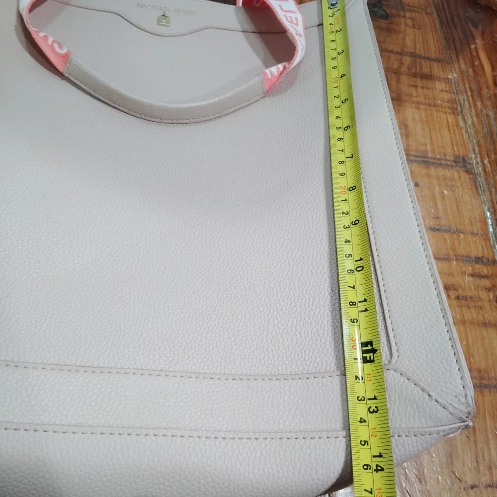 Michael Kors Large Tote Bag in Pink Women's Spacious Handbag